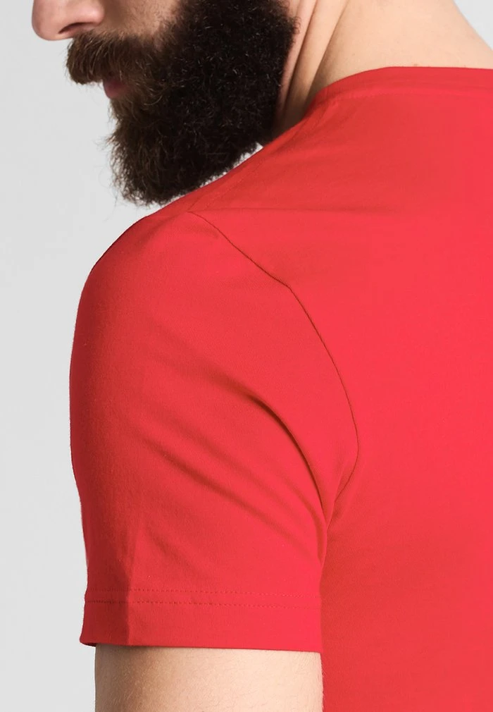 Le moins cher 🥰 Lacoste T-shirt Basique - Rouge ✔️ 5 Le moins cher 🥰 Lacoste T-shirt Basique - Rouge ✔️ – Image 5