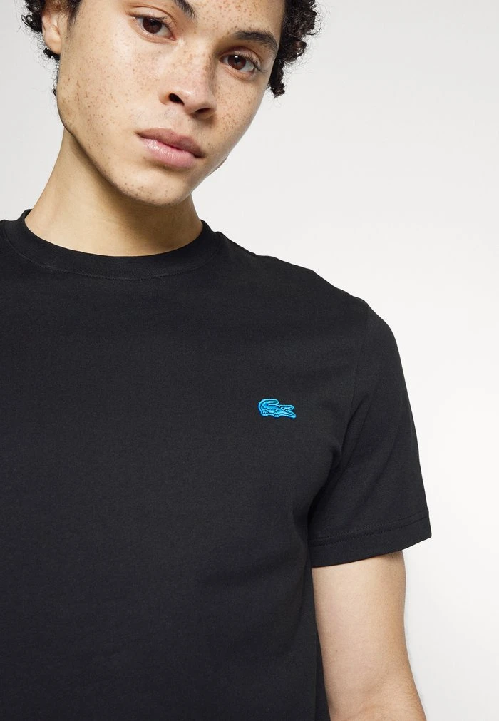 Bon marché ⌛ Lacoste UNISEX EXCLUSIVE - T-shirt Basique - Black ✔️ 5 Bon marché ⌛ Lacoste UNISEX EXCLUSIVE - T-shirt Basique - Black ✔️ – Image 5