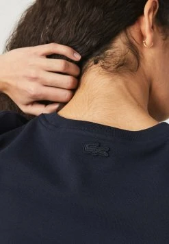 De gros 💯 Lacoste DAMES - T-shirt Imprimé - Bleu Marine 👏 -Pas Cher Lacoste Boutique 19de7b90e8784c9d9c19a65957d77b9b