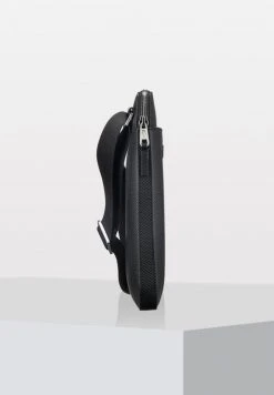 Les meilleures critiques de 😍 Lacoste CHANTACO - Sacoche D'appareil Photo - Black ✔️ -Pas Cher Lacoste Boutique 1cd7fcc79e614e3f8310fcd43a20d744