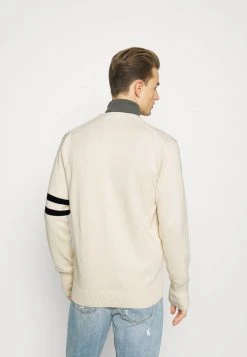 Meilleur prix 🤩 Lacoste Gilet - Naturel Clair 👍 8 Meilleur prix 🤩 Lacoste Gilet - Naturel Clair 👍 -Pas Cher Lacoste Boutique 1e02978f96e1445ba01252a9e87251d9