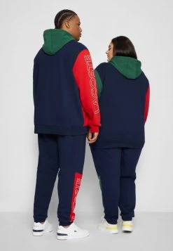Grosses soldes 🎁 Lacoste PLUS UNISEX - Sweat à Capuche Zippé - Navy Blue/red/green 🔥 10 Grosses soldes 🎁 Lacoste PLUS UNISEX - Sweat à Capuche Zippé - Navy Blue/red/green 🔥 -Pas Cher Lacoste Boutique 2d8951bf2d3e4fbab7519b732b5bd771