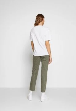 Offres ✔️ Lacoste T-shirt Basique - White 😉 -Pas Cher Lacoste Boutique 3d46c5389e414a698c05ae6b78ea4613