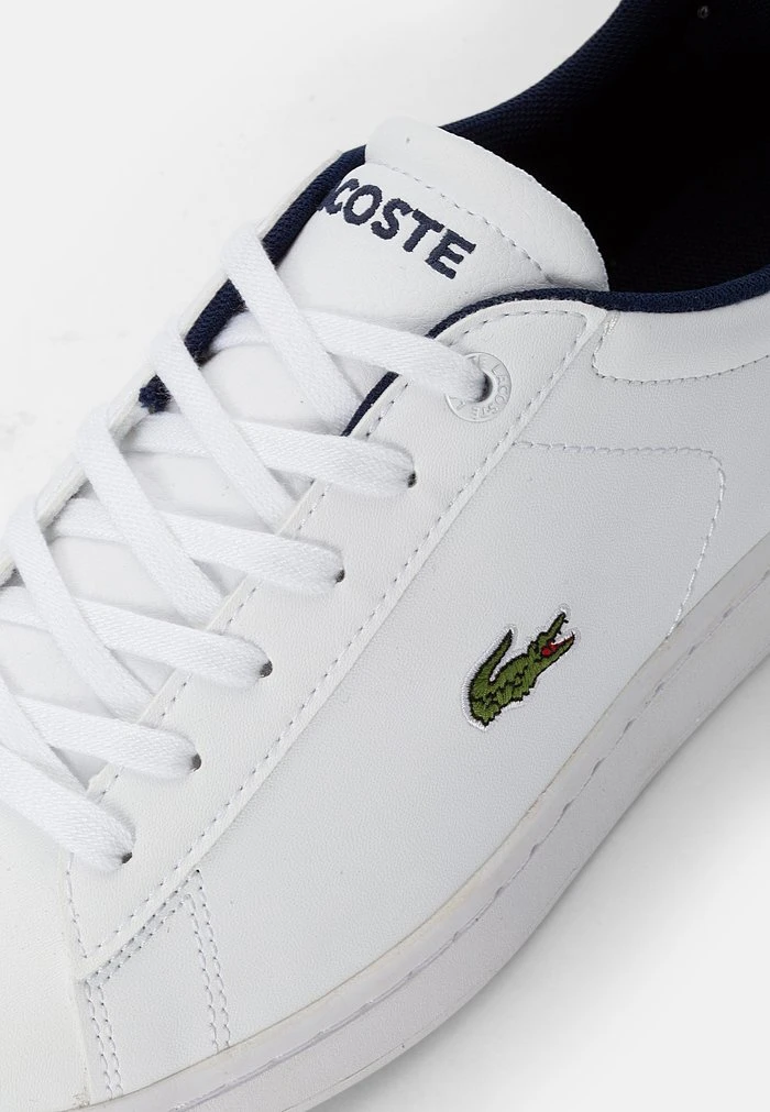 Coupon 🥰 Lacoste CARNABY - Baskets Basses - White Navy ✔️ 6 Coupon 🥰 Lacoste CARNABY - Baskets Basses - White Navy ✔️ – Image 6