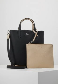 Bon marché ✔️ Lacoste Cabas - Black Warm Sand 🤩