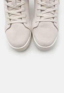 Offres ⭐ Lacoste EXPLORATEUR - Baskets Montantes - Offwhite 🔥 -Pas Cher Lacoste Boutique 54887d0bff4e4ee7a8d3eff1721aa8cd