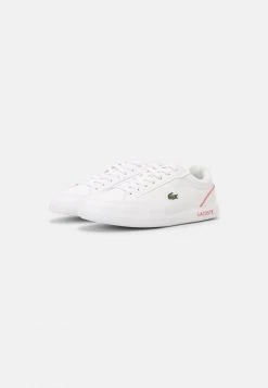 Top 10 ✔️ Lacoste GRADUATE CAP - Baskets Basses - White/dark Pink ⭐ 8 Top 10 ✔️ Lacoste GRADUATE CAP - Baskets Basses - White/dark Pink ⭐ -Pas Cher Lacoste Boutique 71ce651213a04911be77652a7f04bea8
