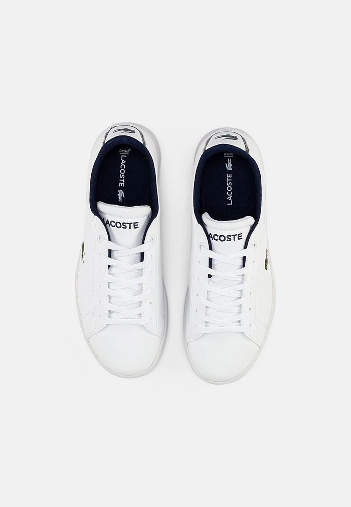 Coupon 🥰 Lacoste CARNABY - Baskets Basses - White Navy ✔️ 4 Coupon 🥰 Lacoste CARNABY - Baskets Basses - White Navy ✔️ – Image 4