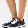 Sortie 🎁 Lacoste CARNABY EVO - Baskets Basses - Black/white 😀
