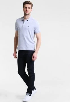 Sortie 😉 Lacoste Polo - Silver Chine ⭐ -Pas Cher Lacoste Boutique 78f595c374244a469dde8d437cdbf020