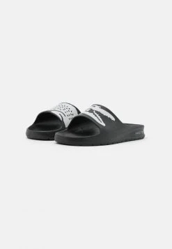 Grosses soldes 😍 Lacoste CROCO - Mules - Black/white ❤️ 8 Grosses soldes 😍 Lacoste CROCO - Mules - Black/white ❤️ -Pas Cher Lacoste Boutique 8ef11793c4704848bf16d42262678d6e