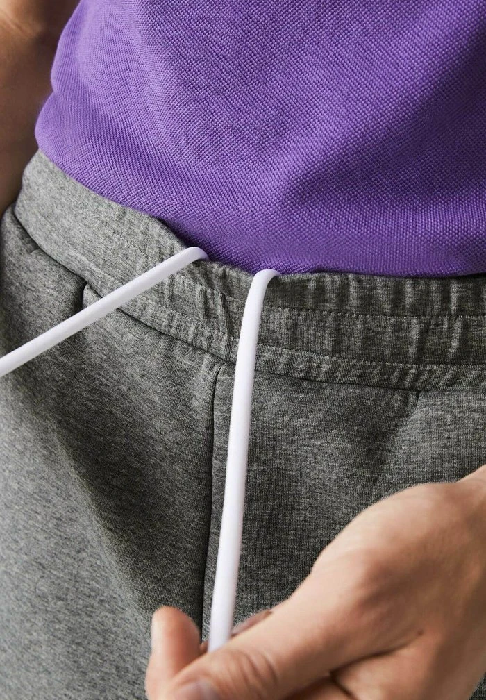 Acheter 😉 Lacoste Pantalon De Survêtement - Gris Chine ❤️ 3 Acheter 😉 Lacoste Pantalon De Survêtement - Gris Chine ❤️ – Image 3