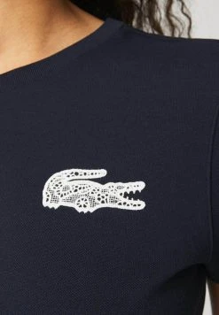 De gros 💯 Lacoste DAMES - T-shirt Imprimé - Bleu Marine 👏 -Pas Cher Lacoste Boutique 932ee71e376349e8a96cbcbaf5e3df56
