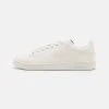 Grosses soldes ❤️ Lacoste COURT - Baskets Basses - Offwhite ⭐