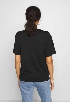 Meilleure vente 🤩 Lacoste T-shirt Basique - Black 🔥 -Pas Cher Lacoste Boutique 9de980ddea8647df94c5f1547c5d565d