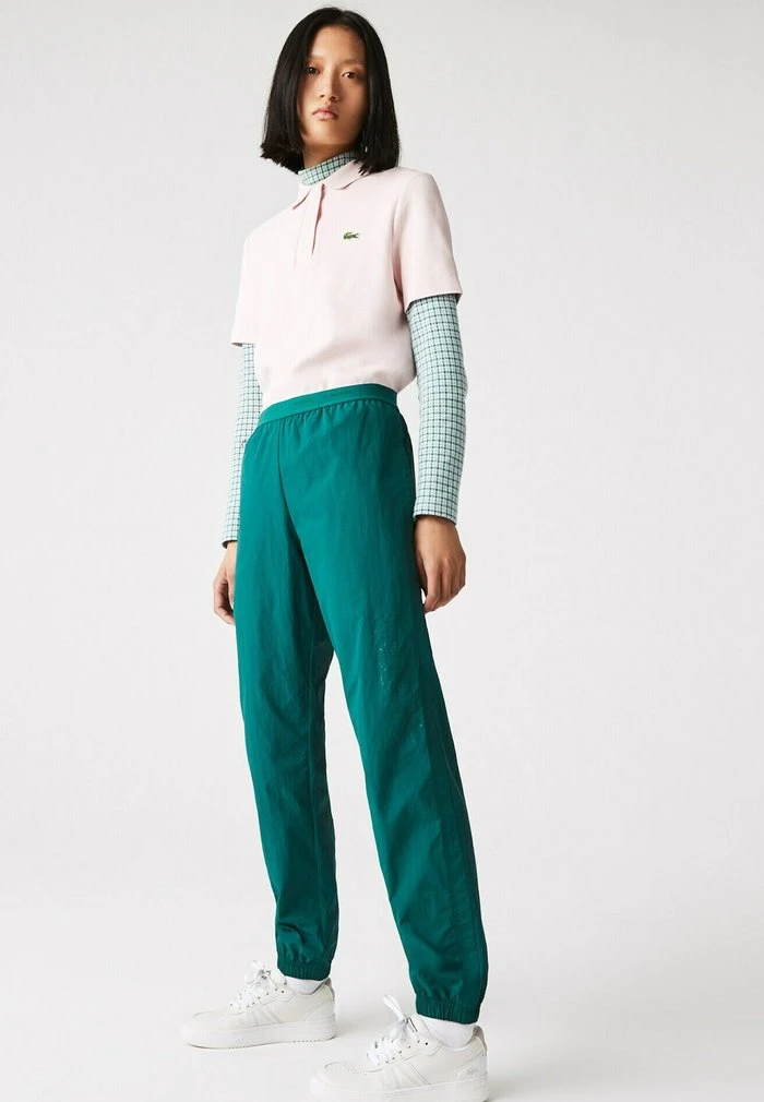 Le moins cher đ Lacoste Pantalon Classique - Vert â 1 Le moins cher đ Lacoste Pantalon Classique - Vert â