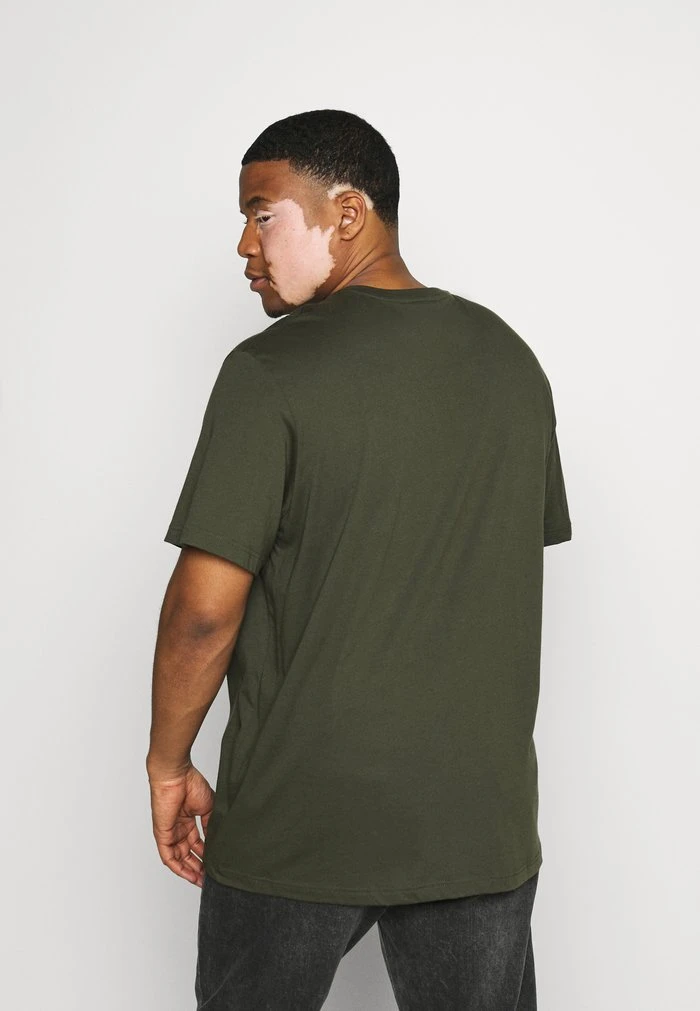 Acheter ⌛ Lacoste T-shirt Basique - Khaki ❤️ 3 Acheter ⌛ Lacoste T-shirt Basique - Khaki ❤️ – Image 3