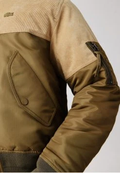 Les meilleures critiques de 🎉 Lacoste Blouson Bomber - Vert/kaki/beige/orange 😉 -Pas Cher Lacoste Boutique afe9ab1a303a426585c238c57d4402a1