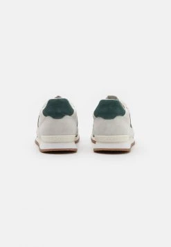 Grosses soldes ⭐ Lacoste PARTNER RETRO - Baskets Basses - White/ Dark Green ✨ -Pas Cher Lacoste Boutique b3b06eed61dd4abbb2870d93b2070b7b