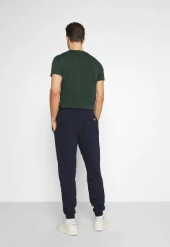 Les meilleures critiques de ❤️ Lacoste Pantalon De Survêtement - Navy Blue ✔️ 15 Les meilleures critiques de ❤️ Lacoste Pantalon De Survêtement - Navy Blue ✔️ -Pas Cher Lacoste Boutique bcf3f2b3875e4098844f5d0674a8d763