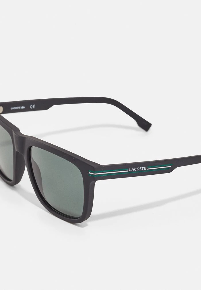 Meilleure affaire 😍 Lacoste Lunettes De Soleil - Matte Black ⭐ 3 Meilleure affaire 😍 Lacoste Lunettes De Soleil - Matte Black ⭐ – Image 3