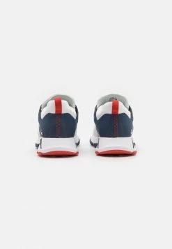 Meilleure vente ❤️ Lacoste Baskets Basses - White/navy/red 🥰 -Pas Cher Lacoste Boutique faceb4d61f98416ba16db353ea424831