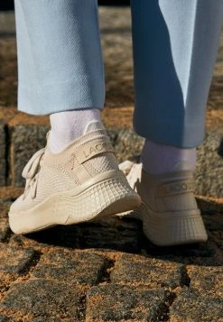 Coupon ⭐ Lacoste COURT DRIVE - Baskets Basses - Off White ✨ -Pas Cher Lacoste Boutique fc281c1c2a334db98523f372a79a2d34